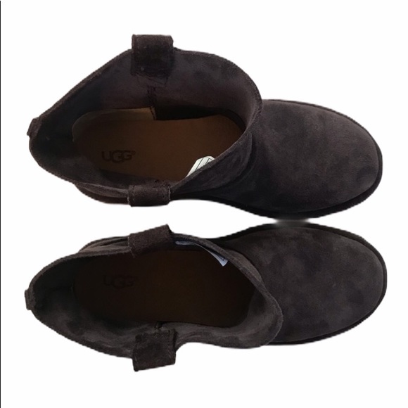 NWT UGG classic unlined purple leather boots 5 - Picture 7 of 10